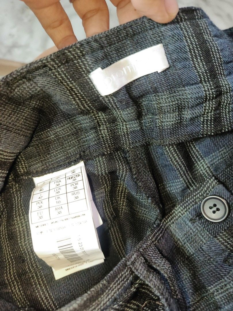 PROMOs WIDELEG PANTS 32 (Category: Other Bottoms) located in Quezon City. Submitted by ahyaladyblue (Listing ID 1467714073, Image 3). Description: .