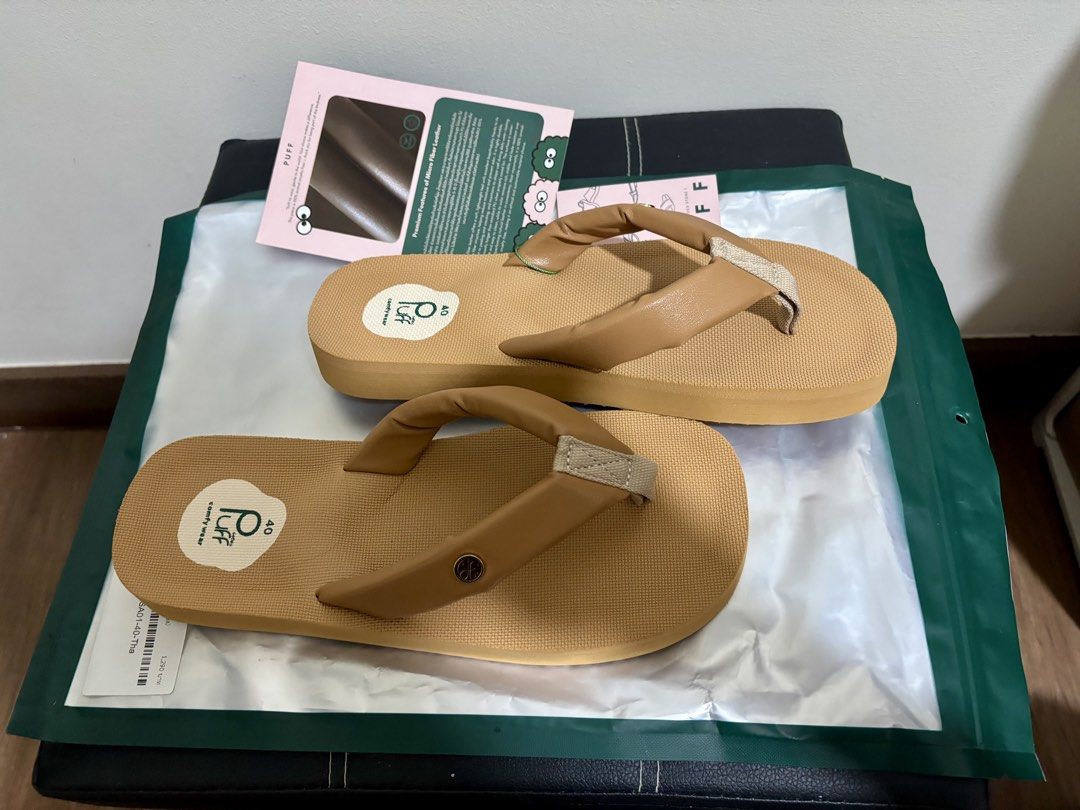 Puff Comfy Wear slip ons (Category: Slippers and slides) located in Pasig City. Submitted by Brands.by.Grace (Listing ID 1467603922, Image 3). Description: Bought from Thailand https://puffshoesofficial.com/en/product/chubby-walk-sandal/ Original price: Php 2,400 ( Thai Baht 1,290).