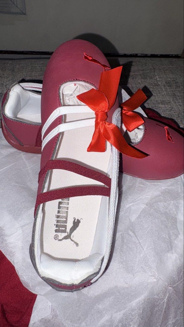 Puma speed cat Ballet Sneakers (Category: Sneakers) located in Manila. Submitted by ladynana.99 (Listing ID 1467820889, Image 2). Description: 👠 Shoes for Sale! ✨ Selling a pair of shoes, size 36. They were gifted to me but have never been worn. Unfortunately, they don’t come with the original box. 💗 Size: 36 ✨ Condition: Brand new, never worn 📦 No original box 💰 Price: Negotiable Message me if interested! 🫶🏽.