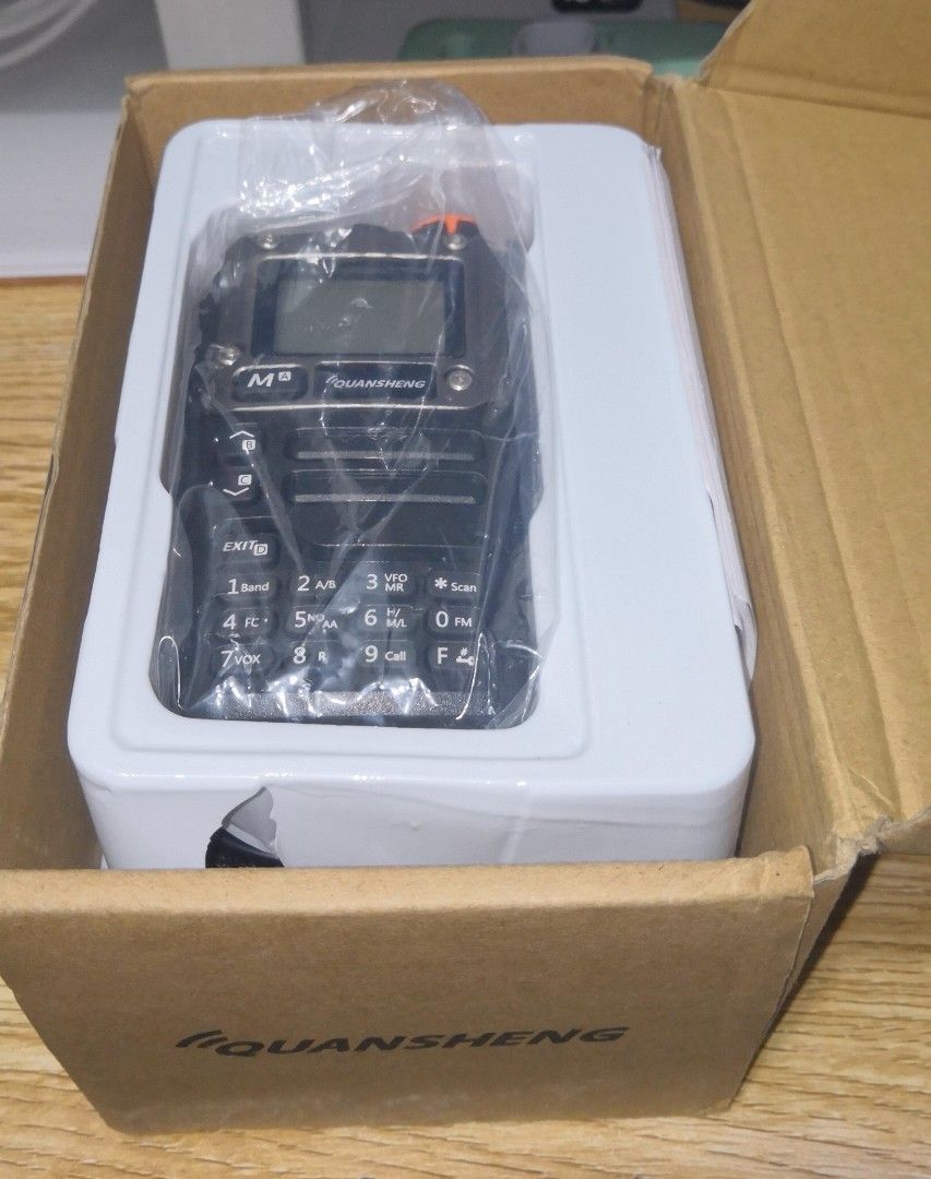Quansheng Portable Multi-Band Transceiver (Category: Walkie-Talkie) located in Pasig City. Submitted by tagkaro (Listing ID 1467689956, Image 2). Description: Quansheng Portable Multi-Band Transceiver 📻 ✅ Multi-band transmitting and receiving ✅ AM/FM aviation band receiving ✅ Portable two-way radio ✅ Suitable for radio communication enthusiasts 📩 PM lang po sa interested buyers!.