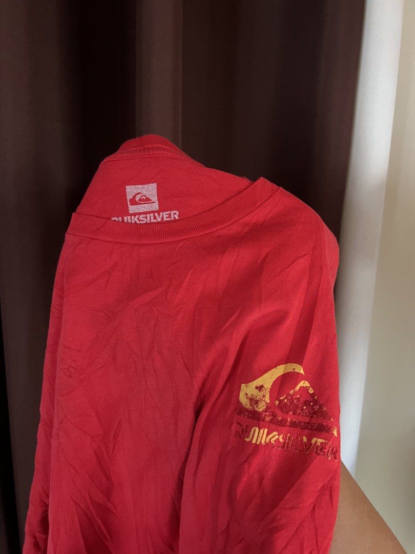 Quiksilver Red T-Shirt (Category: Tshirts & Polo Shirts ) located in Cebu City. Submitted by omaryjoy3583408 (Listing ID 1467721724, Image 2). Description: - Brand: Quiksilver - Color: Bright red - Fit: Regular fit, crew neck - Details: Small distressed logo on left chest - Material: Soft and comfortable cotton for everyday wear.