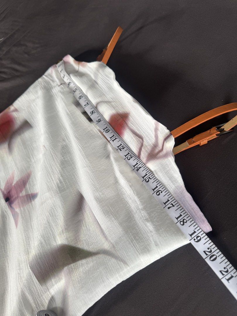 Raf rife maxi dress large (Category: Dresses) located in Calamba. Submitted by zarahzion (Listing ID 1467672531, Image 3). Description: Raf rife maxi dress Size large Used 3,500❤️.