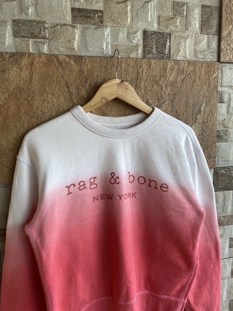 RAG & BONE - SPELLOUT TRI COLOR DESIGN CREWNECK (Category: Coats, Jackets and Outerwear) located in Bacolod City. Submitted by timelessbyjosh (Listing ID 1467698064, Image 2). Description: BEST FOR CASUAL & COZY OUTFITS SIZE : SMALL ACTUAL COLOR : WHITE & LIGHT SHADE OF RED COLOR RATE : 10 OUT OF 10 CONDITION : NEAR NEW MATERIAL : 100 % COTTON ( SELF ) & 95 % COTTON & 5 % SPANDEX ( COMBO ) MADE IN : CHINA FLAWS : NONE DIMENSIONS LENGTH - 23 WIDTH