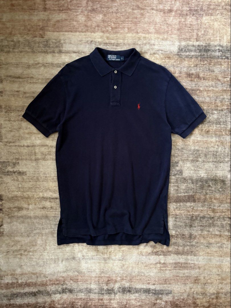 Ralph Lauren Dark Navy Poloshirt (Category: Tshirts & Polo Shirts ) located in Antipolo. Submitted by thearchivesproject (Listing ID 1467645437, Image 1). Description: 8/10 cond 21.5 width 30 length .
