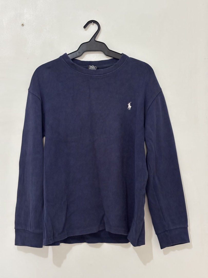 Ralph Lauren Navy Blue Sweater (Category: Coats, Jackets and Outerwear) located in Quezon City. Submitted by chrissie__ (Listing ID 1467692160, Image 1). Description: ▪️Thrifted ▪️Thick Cotton ▪️ Well-used.