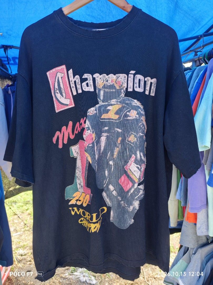 Random Graphic Tshirt (Category: Activewear) located in Mexico. Submitted by josephnuqui1980 (Listing ID 1467657341, Image 1). Description: .