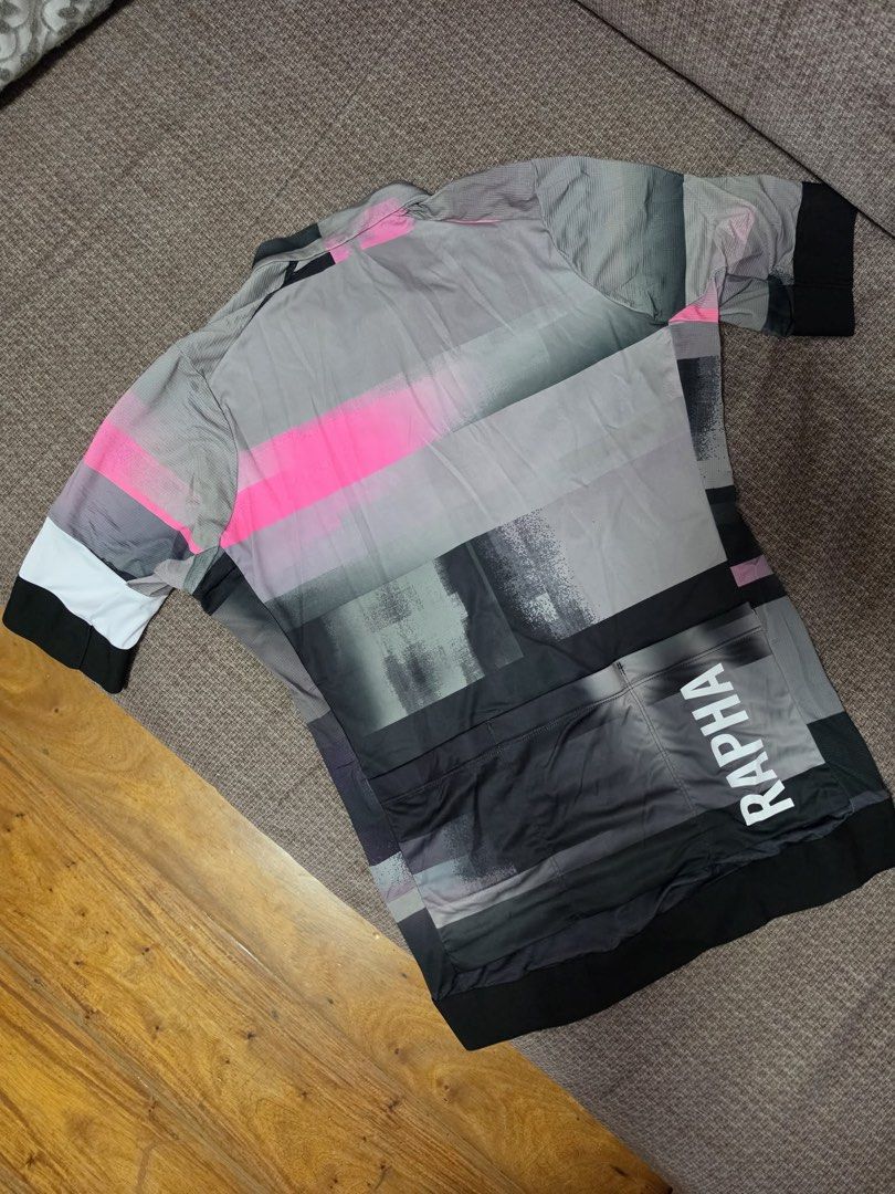 Rapha cycling jersey (Category: Activewear) located in Pasig City. Submitted by chamoisee (Listing ID 1467837726, Image 2). Description: Rapha cycling jersey In good condition without any issues size medium on tag DM FOR FASTER TRANSACTION 📩.