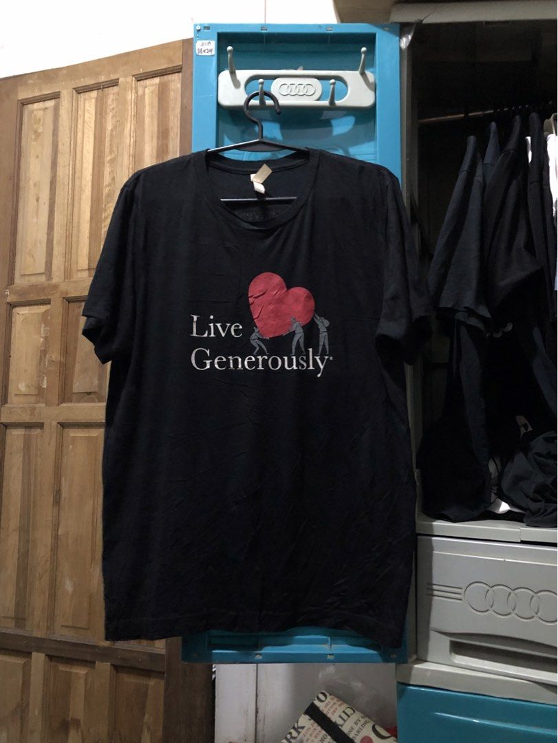 RARE! Imported “Live Generously” Tee — Honduras/USA, Size L (Category: Tshirts & Polo Shirts ) located in San Juan, La Union. Submitted by declutteringog7 (Listing ID 1467718379, Image 1). Description: ✅ Highest Price Listing TITLE: 🔥 RARE! Limited Edition Imported Tee — Hard to Find, Size L This is the famous “Live Generously” charity tee — originally from Honduras/USA mission/relief organizations ❤️ PRICE: ₱550 lp DESCRIPTION: ✨ RARE FIND — LI