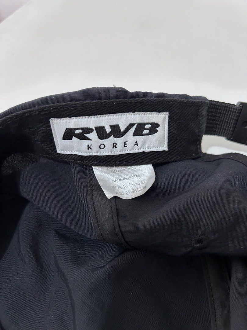 RAUH-Welt Cap (Category: Caps & Hats) located in Cainta. Submitted by mimidiva (Listing ID 1467743557, Image 3). Description: RAUH-Welt Cap Color - Black Adjustable strapback closure with RWB label Made in Korea Cainta Location .