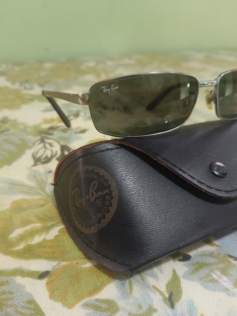 RAY BAN 3194 005 (Category: Sunglasses & Eyewear) located in Caloocan City. Submitted by cahidalgo2 (Listing ID 1467627546, Image 3). Description: Original Rayban 3194 Sunglasses Selling my authentic Ray-Ban RB 3194 005 Size 59 millimeter lens width at 17 millimeter bridge width Inclusion : with Rayban Case Can do meet ups, URDANETA and BAGUIO area only.