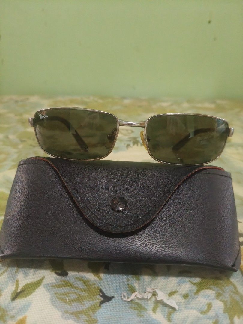 RAY BAN 3194 005 (Category: Sunglasses & Eyewear) located in Caloocan City. Submitted by cahidalgo2 (Listing ID 1467627546, Image 1). Description: Original Rayban 3194 Sunglasses Selling my authentic Ray-Ban RB 3194 005 Size 59 millimeter lens width at 17 millimeter bridge width Inclusion : with Rayban Case Can do meet ups, URDANETA and BAGUIO area only.