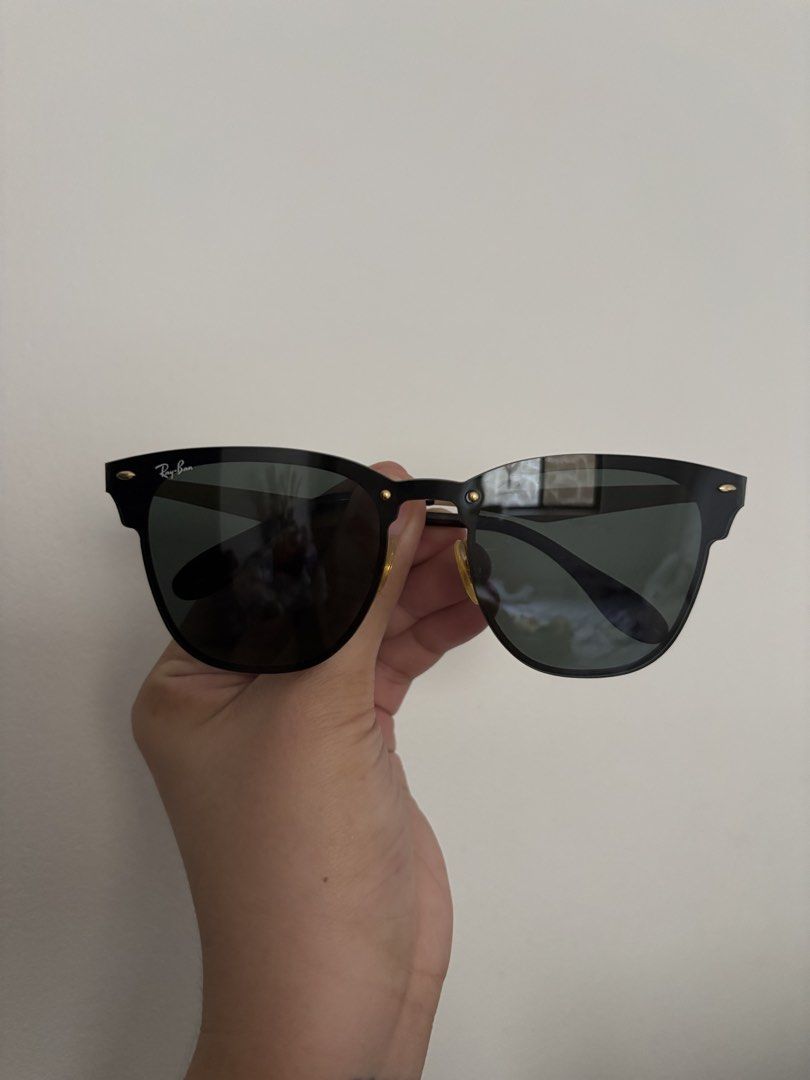 Ray-Ban Ray-Ban Square Frame Sunglasses (Category: Sunglasses & Eyewear) located in Quezon City. Submitted by sharaochava (Listing ID 1467604774, Image 1). Description: preloved. 100 authentic with case all original, you can check serial no. on the photos provided model : rayban rb 8676n 043771.