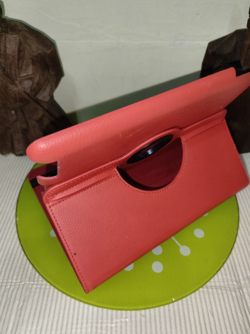 Red 360-degree rotating PU leather tablet folio case (Category: Looking For) located in Manila. Submitted by reascheyss51406 (Listing ID 1467610480, Image 3). Description: .