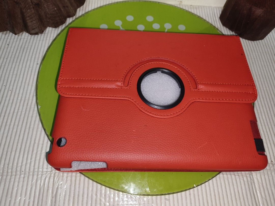 Red 360-degree rotating PU leather tablet folio case (Category: Looking For) located in Caloocan City. Submitted by surplusandbnewshop (Listing ID 1467610574, Image 2). Description: .