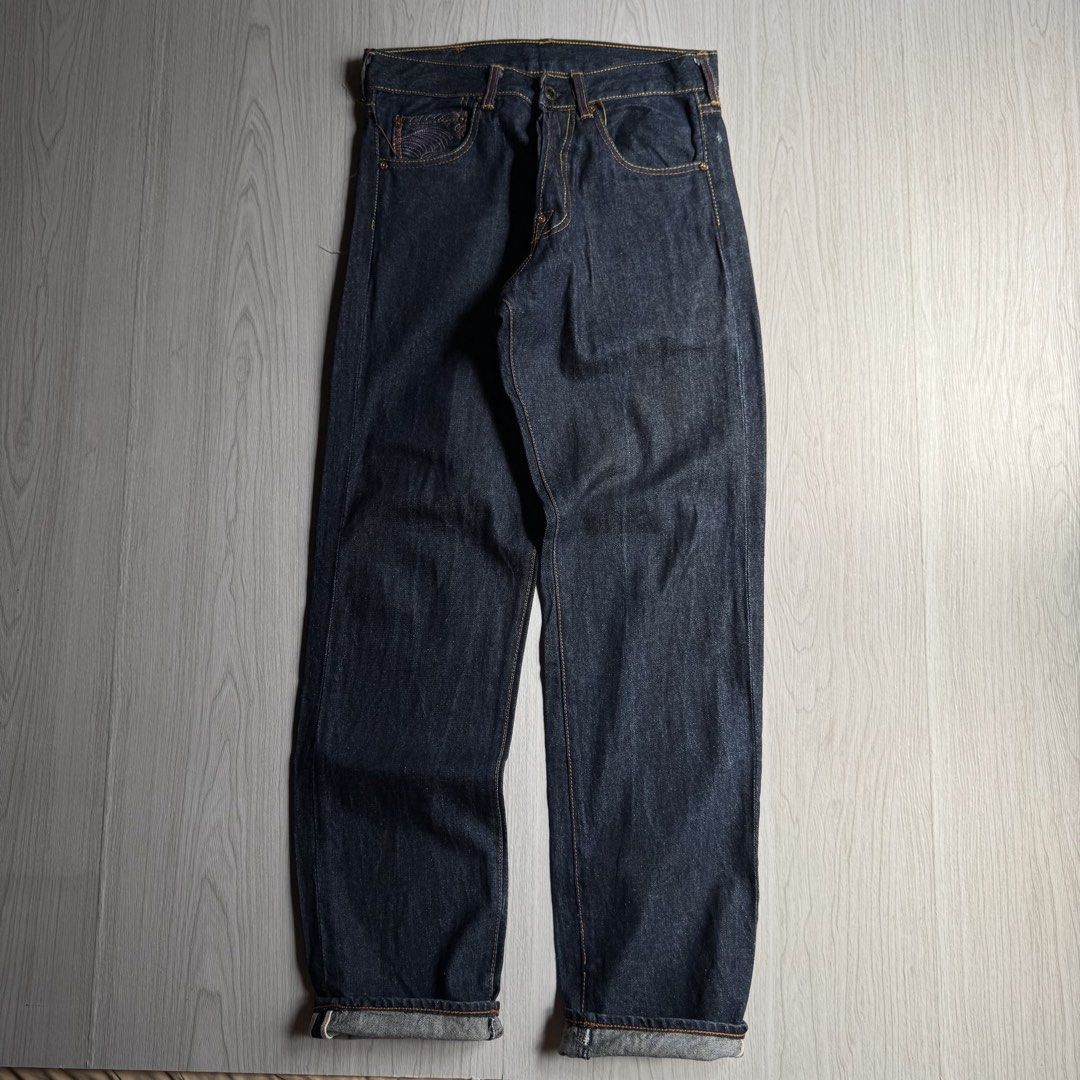 Red Monkey Company Selvedge Jeans (Category: Jeans) located in Zamboanga. Submitted by rustic.rev (Listing ID 1467742415, Image 1). Description: Rèd Monkey Company Selvedge Jeans In excellent condition, minimal distressed Tagged: 30 fits 31” Measurements: Waist: 15.5” Front rise: 12” Thigh: 13” Leg opening: 8” Inseam: 34” Length: 43.5”.