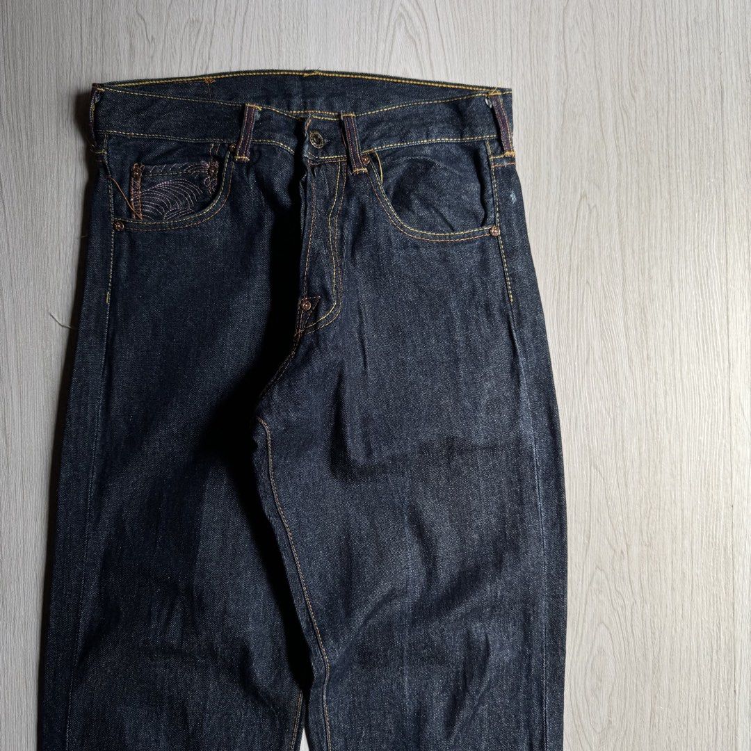 Red Monkey Company Selvedge Jeans (Category: Jeans) located in Zamboanga. Submitted by rustic.rev (Listing ID 1467742415, Image 2). Description: Rèd Monkey Company Selvedge Jeans In excellent condition, minimal distressed Tagged: 30 fits 31” Measurements: Waist: 15.5” Front rise: 12” Thigh: 13” Leg opening: 8” Inseam: 34” Length: 43.5”.