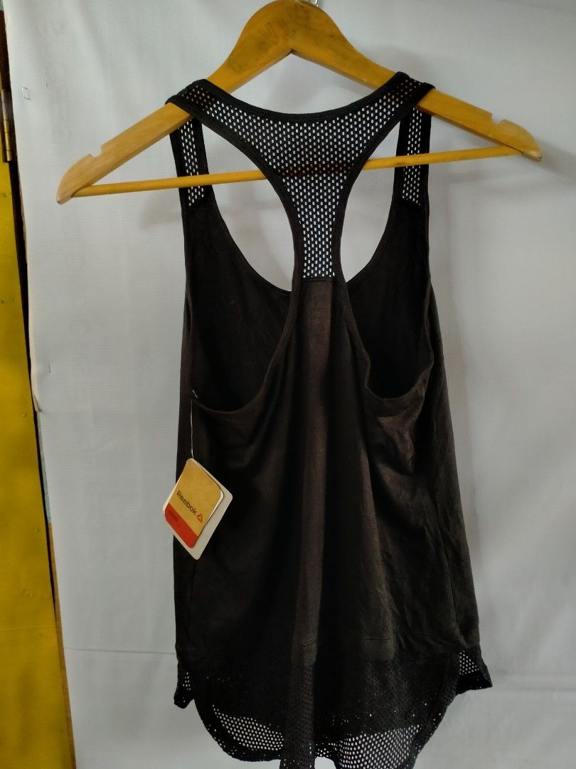 Reebok (Category: Activewear) located in Davao. Submitted by ervinpolino09 (Listing ID 1467633651, Image 3). Description: Reebok Tank Top Size XSmall fit to medium Brand New Condition .