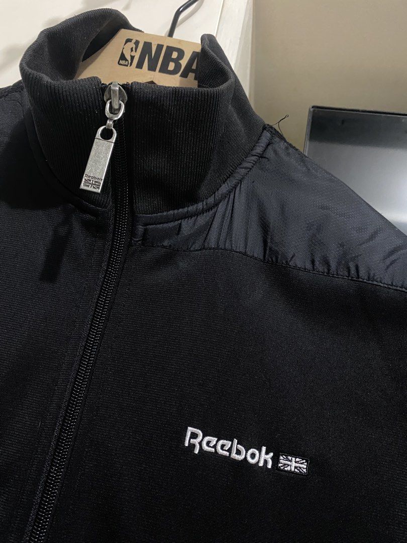 Reebok classic jacket (Category: Coats, Jackets and Outerwear) located in Santa Maria. Submitted by jordangail (Listing ID 1467660830, Image 3). Description: 18x24 9.9/10 no issue Excellent Pde sa teens kids small to med womens Mine na Gcash Jnt God bless.
