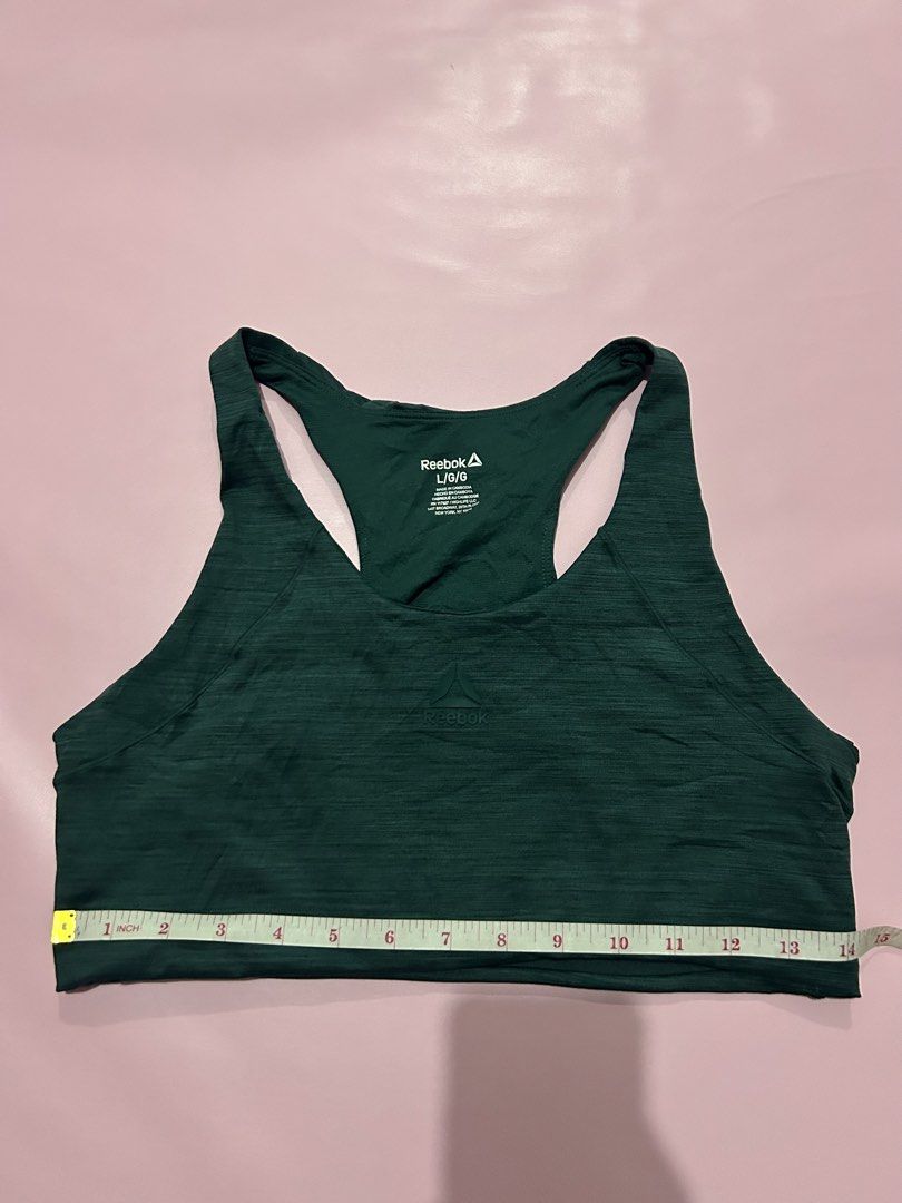 Reebok Sports Bra (Category: Activewear) located in Manila. Submitted by chen_clybelles (Listing ID 1467839313, Image 3). Description: No pads, with pad slots.