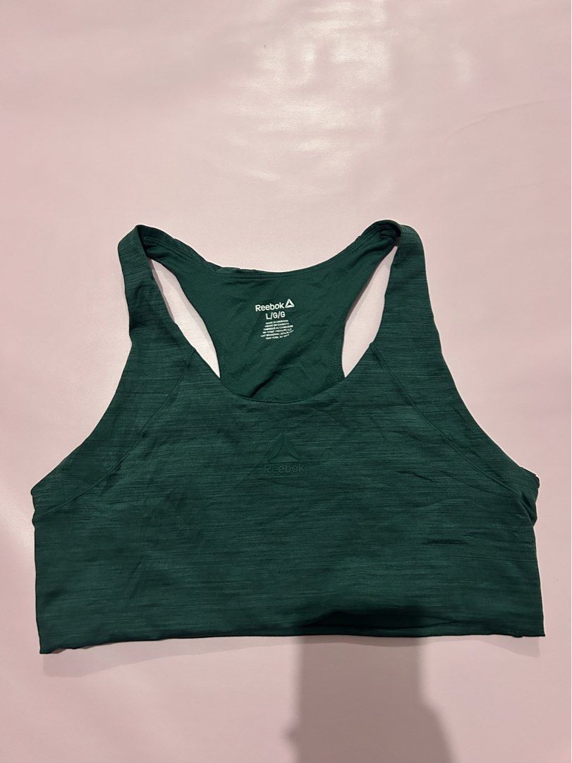 Reebok Sports Bra (Category: Activewear) located in Manila. Submitted by chen_clybelles (Listing ID 1467839313, Image 1). Description: No pads, with pad slots.