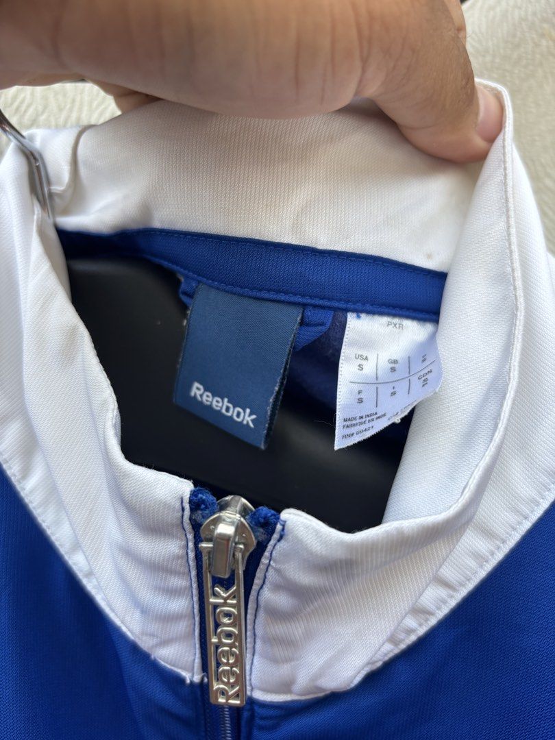 Reebok Track Jacket (Category: Coats, Jackets and Outerwear) located in Baybay. Submitted by thrift.ed2023 (Listing ID 1467680141, Image 3). Description: Reebok Track Jacket Large 21x26 No Issue Need Wash Good as New.