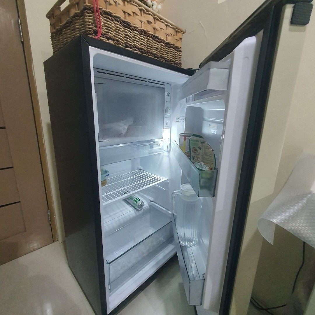 Ref & Induction cooker (Category: Refrigerators and Freezers) located in Taguig. Submitted by itspopoyavila (Listing ID 1467737037, Image 1). Description: Move-out sale. ✅️Haier Color Ivory Single Door Inverter Refrigerator (HR-IV168CI / HR-IV218CI) ✅️Xiaomi Mijia Induction Cooker N1 2100W Electric Cooktop Fast Heating 6-Level Heat Control NO BOX Less than 6months lang po nagamit Dm me. Thanks 📍Taguig.