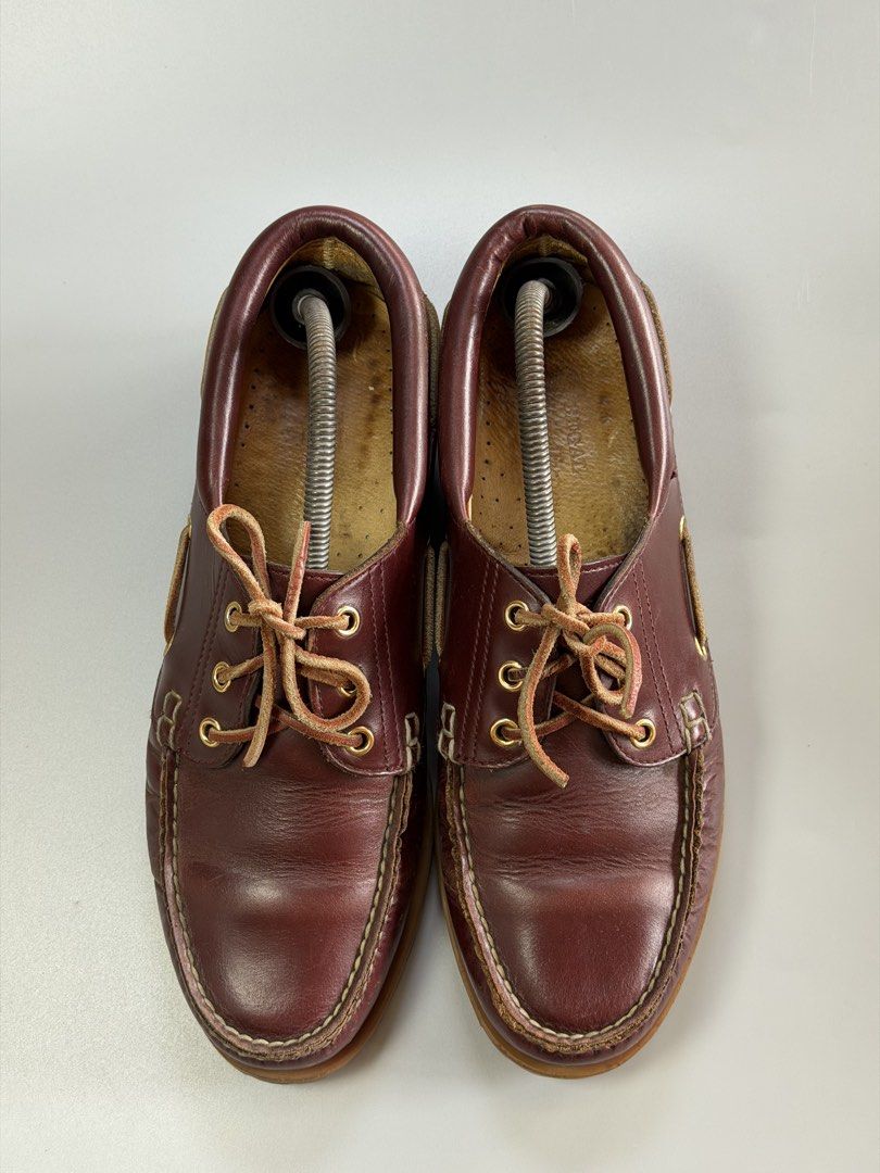 Regal 3-Eye lug (Category: Casual Shoes) located in Manila. Submitted by thriftfinds_dvo (Listing ID 1467762478, Image 2). Description: Regal 3-eye lug Excellent condition Us 8.5-9 fits /Cm 26.5 Price:2,800 Loc:Davao citg📍.