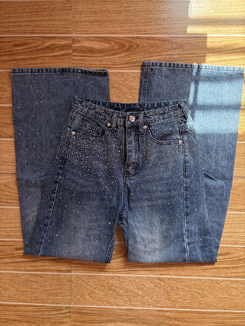 Rhinestone Wide Leg Jeans (Category: Jeans) located in Manila. Submitted by _foryou (Listing ID 1467666608, Image 1). Description: Anewsta brand from SHEIN dm for when worn! used only once.