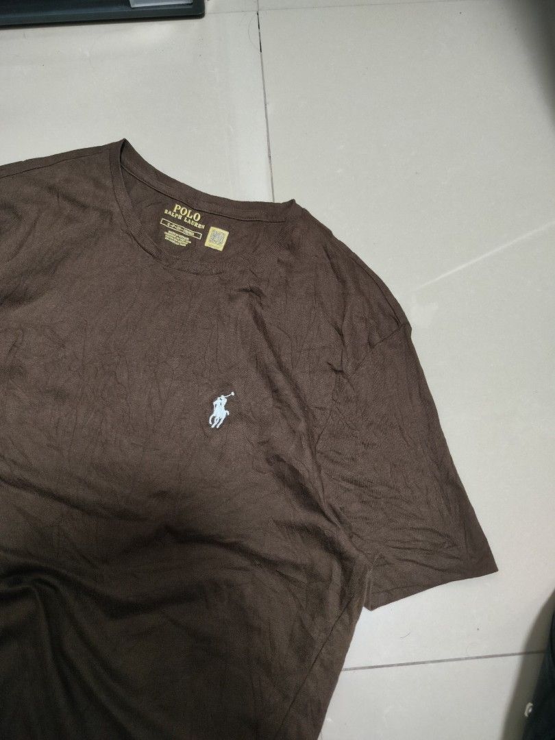 RL Choco Brown Shirt (Category: Tshirts & Polo Shirts ) located in Midsayap. Submitted by rogeandrei29987 (Listing ID 1467740994, Image 2). Description: 📌RL Choco Brown 🐎 •searchable code •Size Small •19x27 •10/10 •As New/Fresh from bale MOP: Gcash Courier✈️: J&T Unli vouch/Vc with item Loc: Kabacan, North Cotabato.