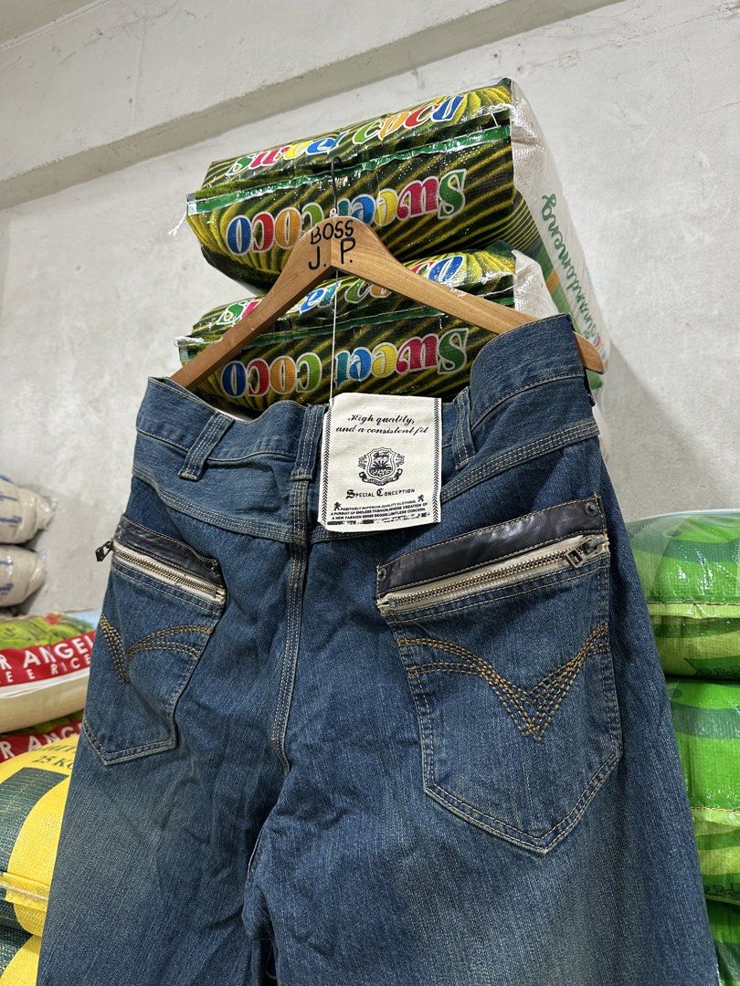 ROVER TRY Jeans (Category: Jeans) located in Baliuag. Submitted by thrift.king.ph (Listing ID 1467701951, Image 2). Description: Rover Try Jeans Brand new Width: 40-41 Length: 45 Leg opening: 9 .