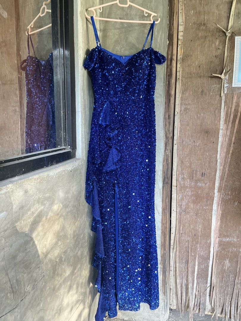 Royal Blue Sequin Formal Evening Gown With Slit (Category: Evening dresses & gowns) located in Baguio. Submitted by silentphoenix-6a1a (Listing ID 1467838077, Image 2). Description: .