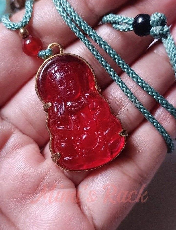 RUBY AGATE GUANYIN CARVING ROPE NECKLACE (Category: Necklaces) located in Taguig. Submitted by mimisrack (Listing ID 1467802972, Image 3). Description: ❤️Radiant blessing amulet symbolizing compassion, protection, and positive energy -Guanyin carving represents mercy, guidance, and spiritual protection -Ruby Agate is associated with vitality, warmth, and soothing protective energy -Encourages optimism, emotional balance, and inner calm -Tradition