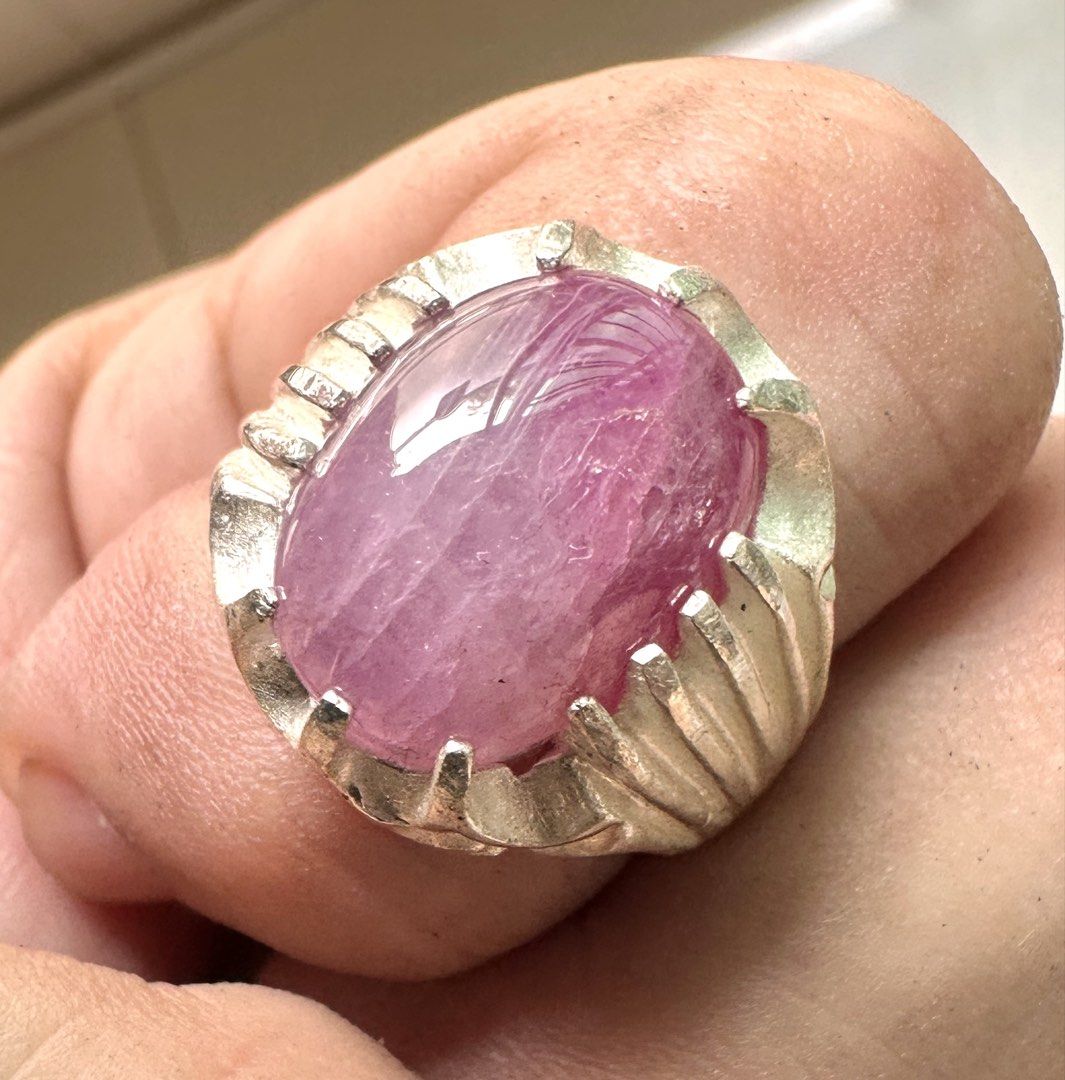 Ruby Silver Ring (Category: Rings) located in Singapore. Submitted by ynot (Listing ID 1467367095, Image 1). Description: .
