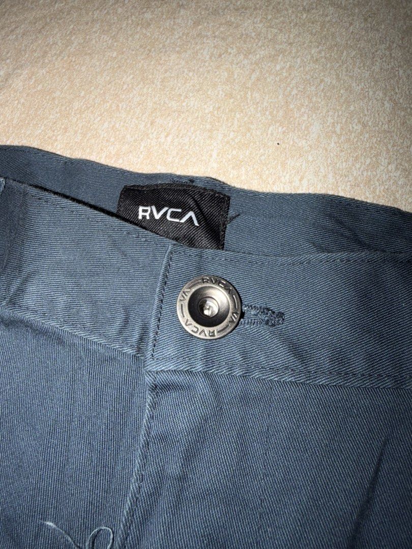 RVCA WALKSHORT (Category: Shorts) located in Manila. Submitted by triptothrift7 (Listing ID 1467757923, Image 3). Description: message if you are interested! for fast transaction RVCA WALKSHORT for only 600 size 28 on tag actual waistline 30 length 19 no issue need wash only excellent condition color rate 9/10 authentic legit mode of payment gcash or bank transfer location Biñan laguna.