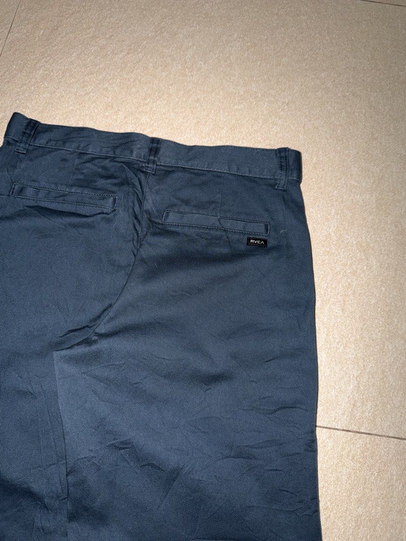 RVCA WALKSHORT (Category: Shorts) located in Manila. Submitted by triptothrift7 (Listing ID 1467757923, Image 2). Description: message if you are interested! for fast transaction RVCA WALKSHORT for only 600 size 28 on tag actual waistline 30 length 19 no issue need wash only excellent condition color rate 9/10 authentic legit mode of payment gcash or bank transfer location Biñan laguna.