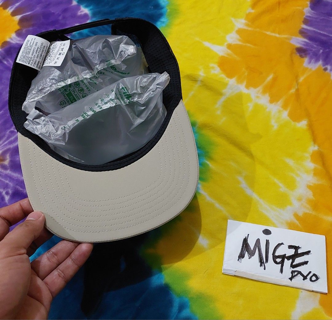 Salomon 1947 Flat Snapback (Category: Caps & Hats) located in Davao. Submitted by juanmigz.ph (Listing ID 1467767159, Image 2). Description: Salomon 1947 Flat Snapback (Mens/Unisex) Good as BNew ✅️ *UNUSED* Php 1,850.00 PM for more Inquiry 😁....