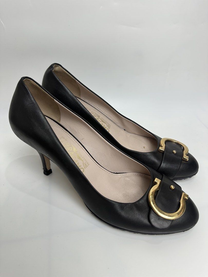 Salvatore Ferragamo Leather Gancini Pumps (Category: Sandals) located in Bacolod City. Submitted by 2k.archives (Listing ID 1467720272, Image 1). Description: Authentic / Original Size 7 1/2 24 cm.