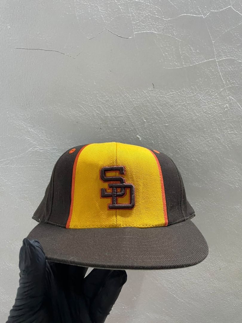 SAN DIEGO PADRES (Category: Caps & Hats) located in Caloocan City. Submitted by vntgxlocalsph (Listing ID 1467730966, Image 1). Description: SIZE 8 VINTAGE M&N ISSUE : NEED RESHAPE BRIM / 1 PEN HOLE.