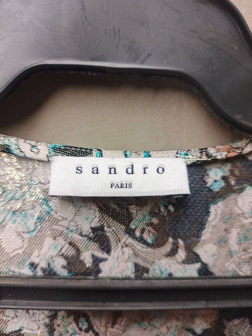 SANDRO (Category: Longsleeves) located in Dasmarinas. Submitted by jessputrages (Listing ID 1467779414, Image 3). Description: For sale Sandro Excellent condition No issue 1200 plus shipping fee Pm for more details.