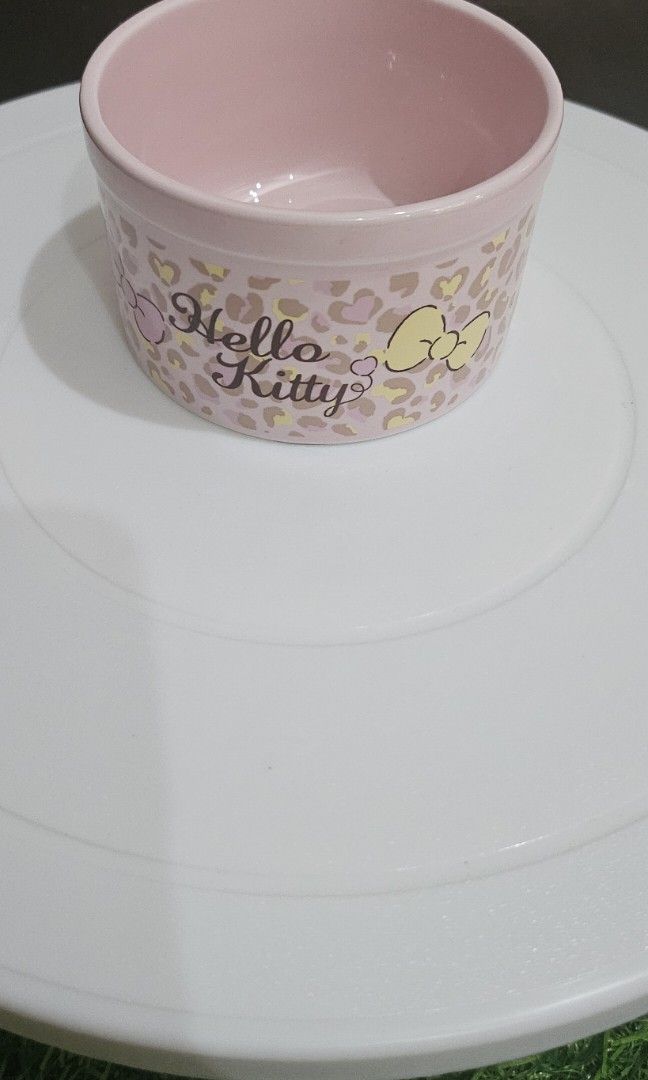 Sanrio hello kitty ceramics (Category: Dinnerware & Cutlery) located in Umingan. Submitted by liezelsona48963 (Listing ID 1467675648, Image 3). Description: 3.5 x 4 inches 2 inches height mop gcash.