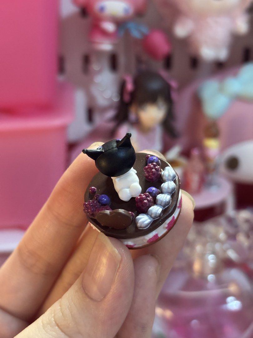 Sanrio Kuromi Cake Figure (Category: Figurines & Statues) located in San Juan City. Submitted by glitznpops.ph (Listing ID 1467673458, Image 2). Description: .