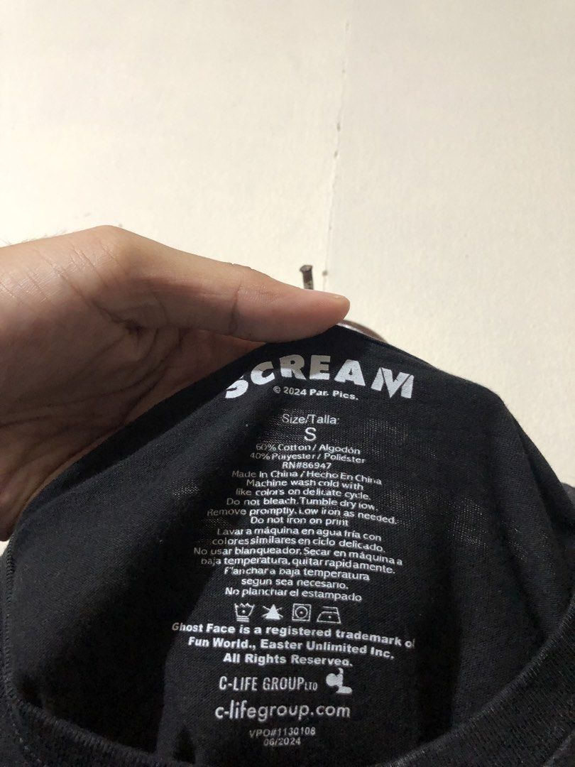 SCREAM Horror Shirt (Category: Tshirts & Polo Shirts ) located in Manila. Submitted by raremountain00 (Listing ID 1467777760, Image 3). Description: Authentic Excellent condition Medium Fit No issue.