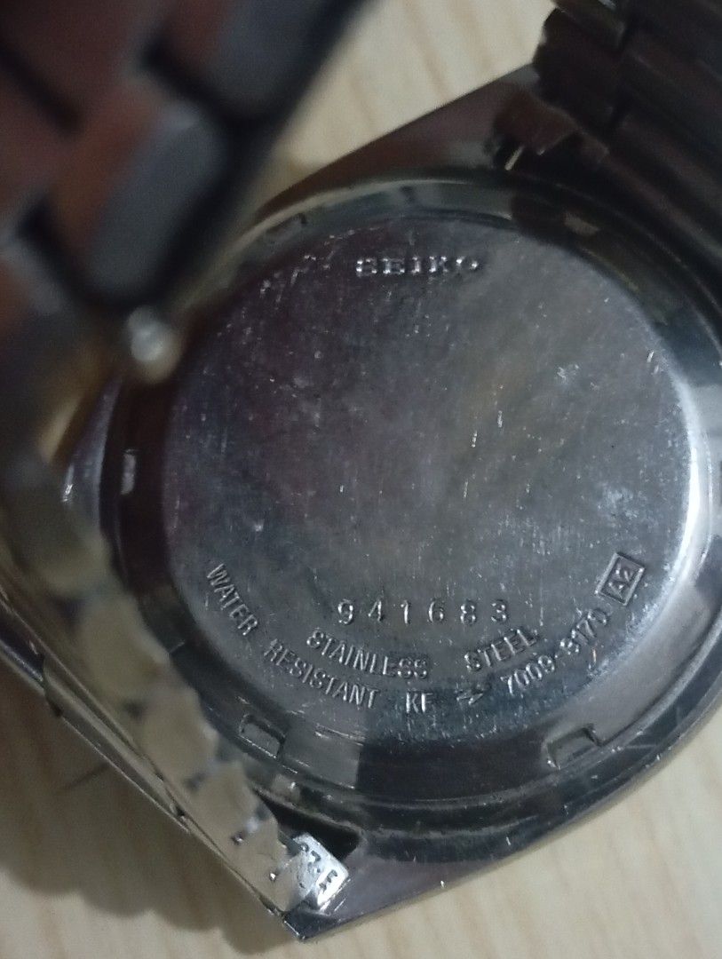 Seiko automatic (Category: Men's Watches) located in Las Pinas. Submitted by quick_deals_great_finds2 (Listing ID 1467734251, Image 3). Description: Original good working condition 35 mm medium fits wrist 6.8 inches.