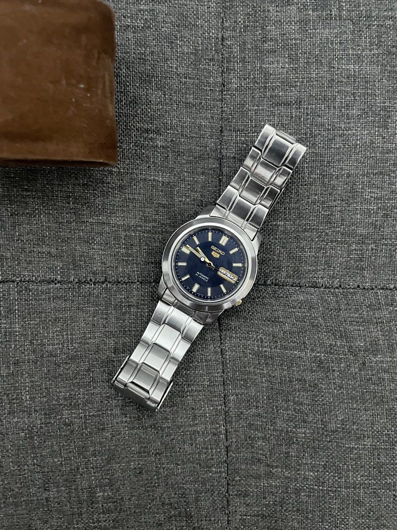 Seiko SNKL79K1 Automatic (Category: Men's Watches) located in Las Pinas. Submitted by jhersan24 (Listing ID 1467604605, Image 3). Description: Seiko SNKL79K1 Automatic Dial: Sunburst Blue & Gold Tone Hands Movement: 7s26 (Open Back) Diameter: 38mm Condition: 10/10 Inclusion: Replacement Box Price: Slightly Negotiable Loc: Manuyo Dos, Las Piñas/ Pasay, Moa.