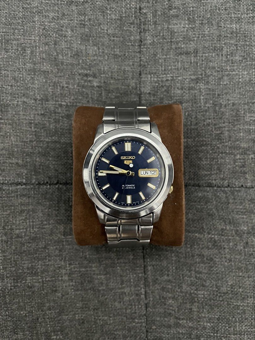 Seiko SNKL79K1 Automatic (Category: Men's Watches) located in Las Pinas. Submitted by jhersan24 (Listing ID 1467604605, Image 1). Description: Seiko SNKL79K1 Automatic Dial: Sunburst Blue & Gold Tone Hands Movement: 7s26 (Open Back) Diameter: 38mm Condition: 10/10 Inclusion: Replacement Box Price: Slightly Negotiable Loc: Manuyo Dos, Las Piñas/ Pasay, Moa.
