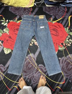 (Category: ) located in . Submitted by BAZAROUTLETSTORE (Listing ID 1467838419, Image 1). Description: .