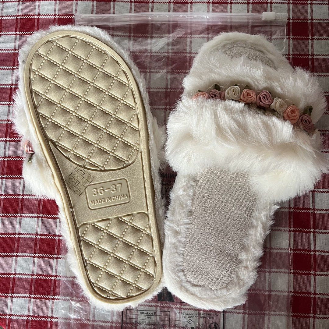 shein bedroom wedding slippers (Category: Slippers and slides) located in Quezon City. Submitted by dressingroombylech (Listing ID 1467693156, Image 2). Description: .