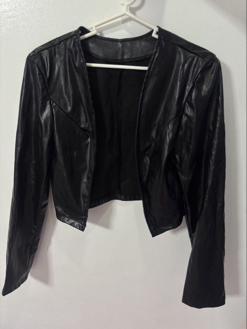 Shein Black Leather Jacket (Category: Coats, Jackets and Outerwear) located in Manila. Submitted by shk_20 (Listing ID 1467695296, Image 1). Description: MOP: GCASH SHIPPING: J&T.