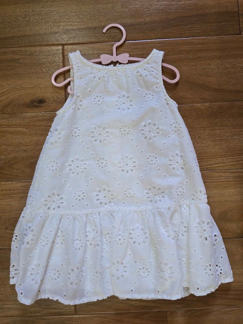 Shein dress (Category: Babies & Kids Fashion) located in Quezon City. Submitted by aslvn (Listing ID 1467633959, Image 1). Description: for 2-3years old. worn once. with zipper at the back.