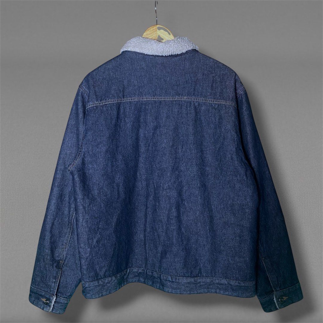 Sherpa Lined Denim Jacket Size L (Category: Coats, Jackets and Outerwear) located in Camiling. Submitted by camthrift_2024 (Listing ID 1467719629, Image 2). Description: JAY JAYS DENIM WORK JACKET SHERPA LINED (DIAMOND STITCH) 23.5x28 (L-XL) COLOR RATE: 10/10 ISSUE:❌❌❌ ₱600 PEDE VC SA JNT SHIP NOW OPEN FOR TERMS UNLI VOUCH GCASH JNT CAMILING, TARLAC📌 - Style: Classic blue denim jacket with dark wash and contrast yellow stitching - Lining: Cozy w